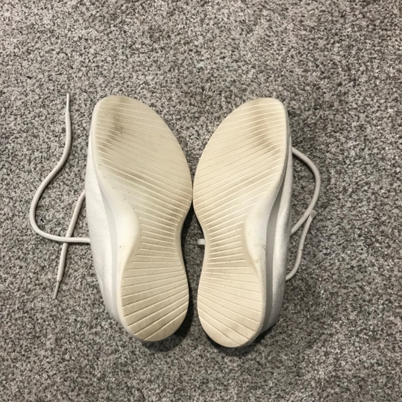 Allbirds Wool Runners - Picture 2 of 2